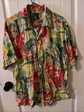 Vintage Jams World Multicolor Floral & Portrait Short Sleeve Button-Down Shirt